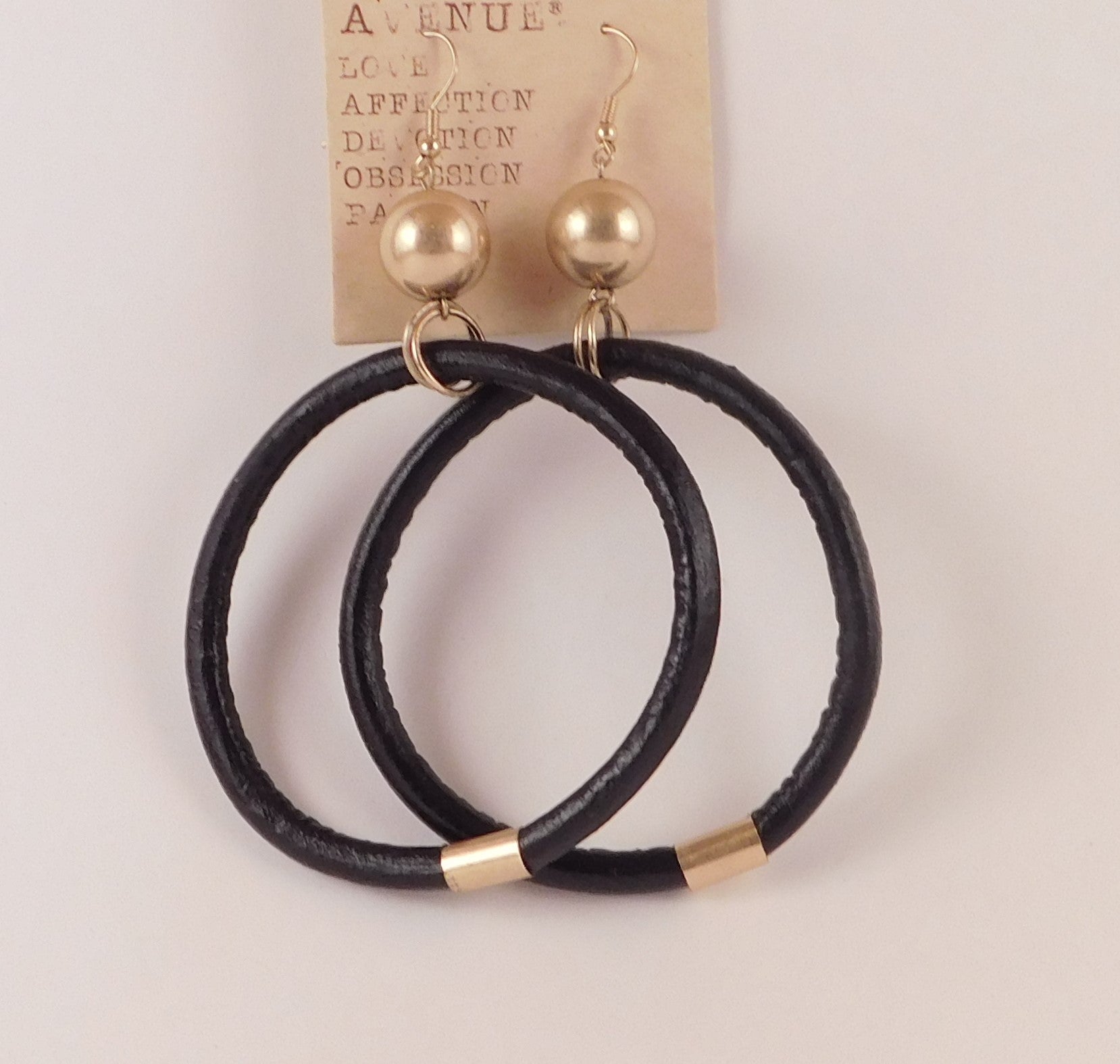 Circle Ring Ball Earrings in 2 Colors